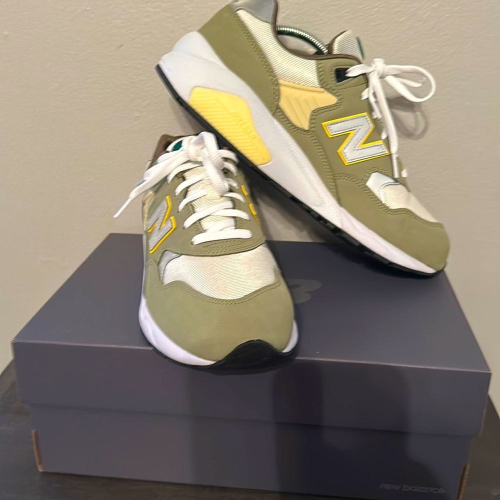 NEW BALANCE 580 “OLIVE LEAF”